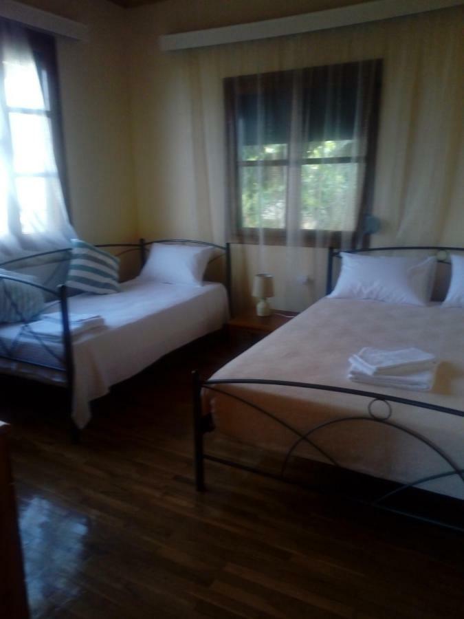 Villa Leo Glykadi Bagian luar foto